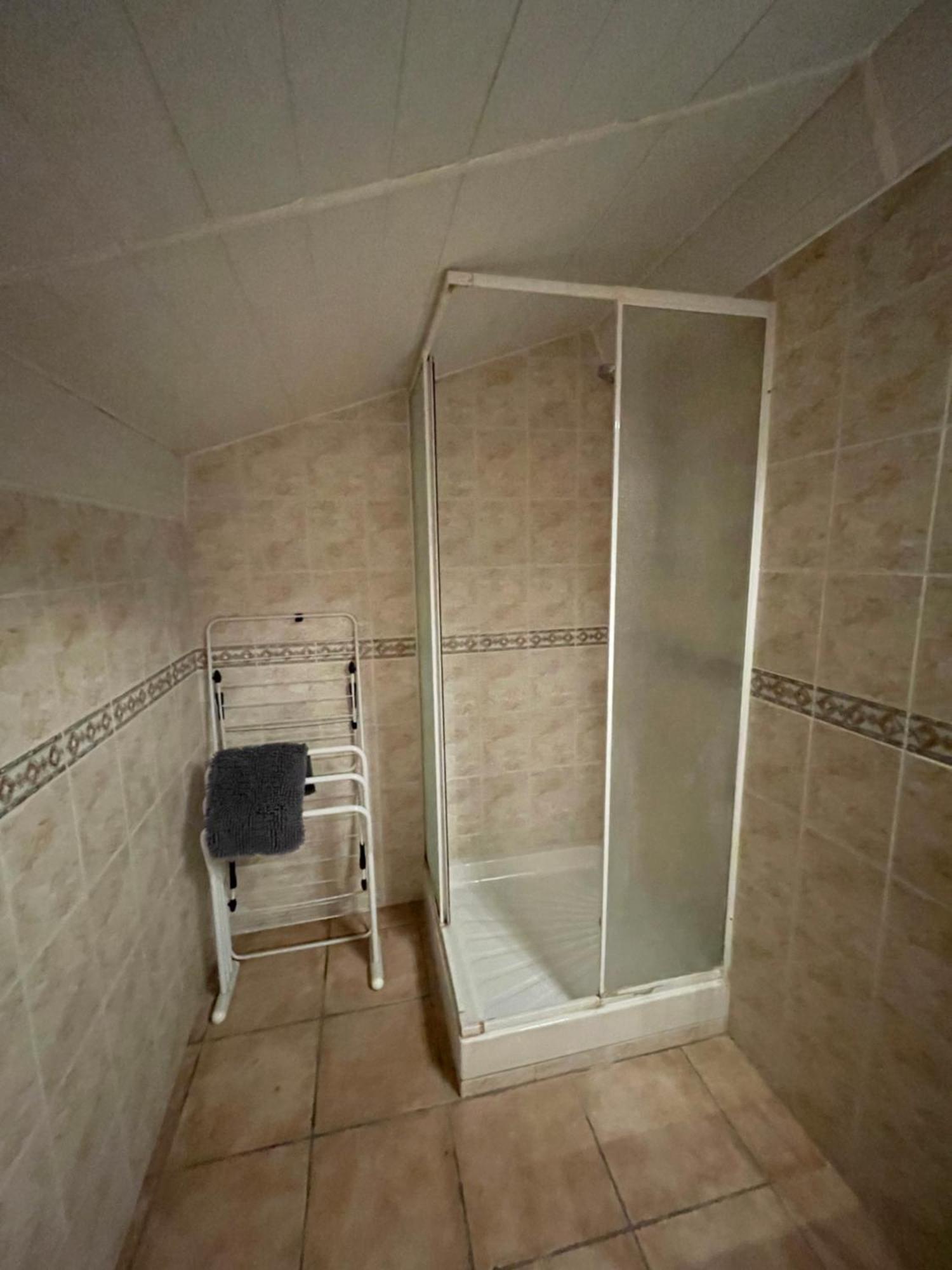 Les Prairies Mas Roux Guest House Raphele Bilik gambar